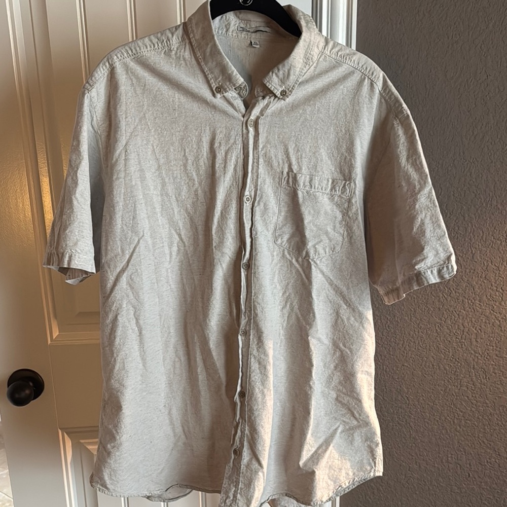 Tact&Stone Gray Casual Button Down Shirt for Warm Weather